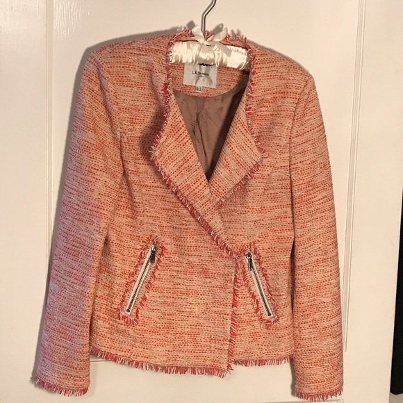 LK Bennett Jackets & Blazers - Women's Tweed Jacket in Pink and Cream Tailored Transition
Size 8